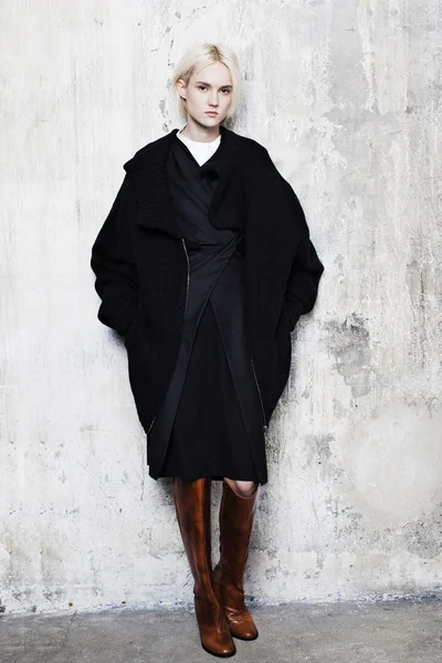 Look 16